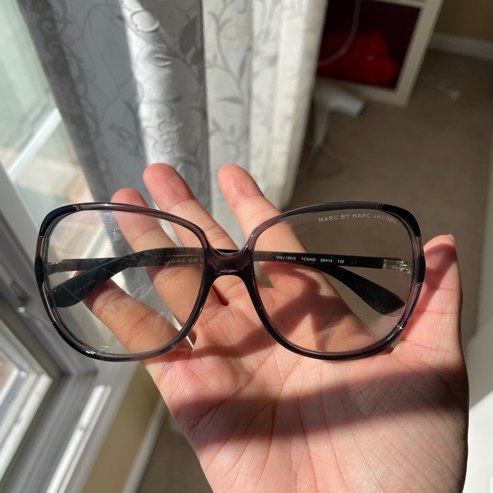 Marc by Marc Jacob sunglass